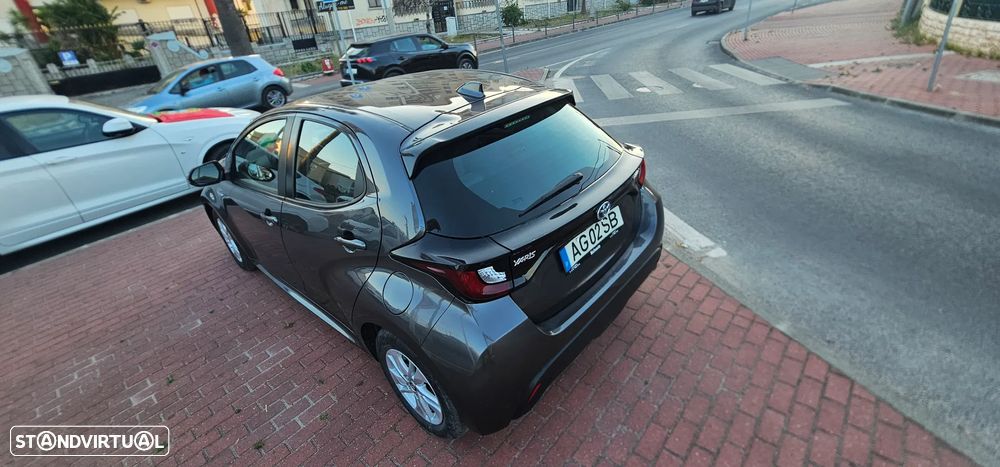 Toyota Yaris 1.5 HDF Comfort Plus - 9