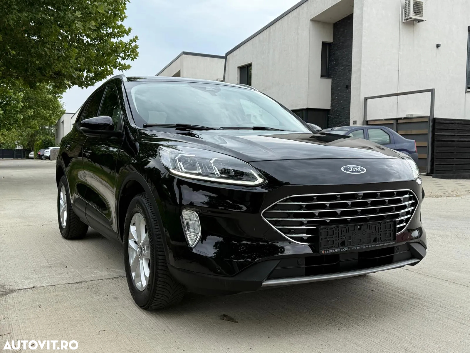 Ford Kuga 2.5 Duratec FWD FHEV Titanium - 3