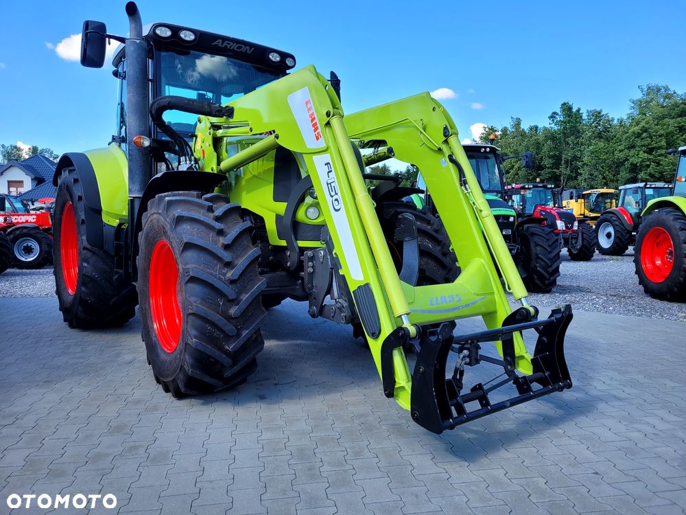 Claas ARION 640 CIS z ładowaczem FL 150 - 8