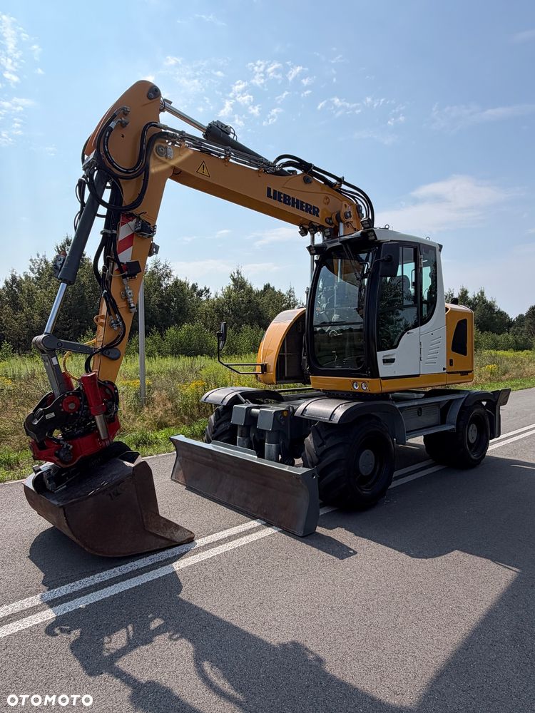 Liebherr A914 compact |rototilt |lapy-plug| - 10