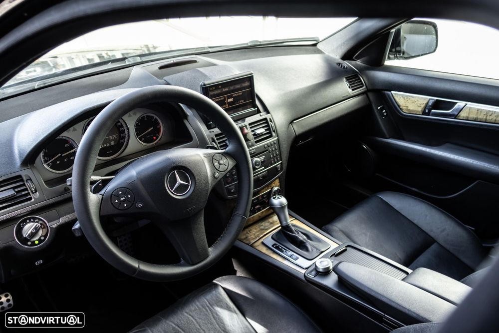 Mercedes-Benz C 320 - 28