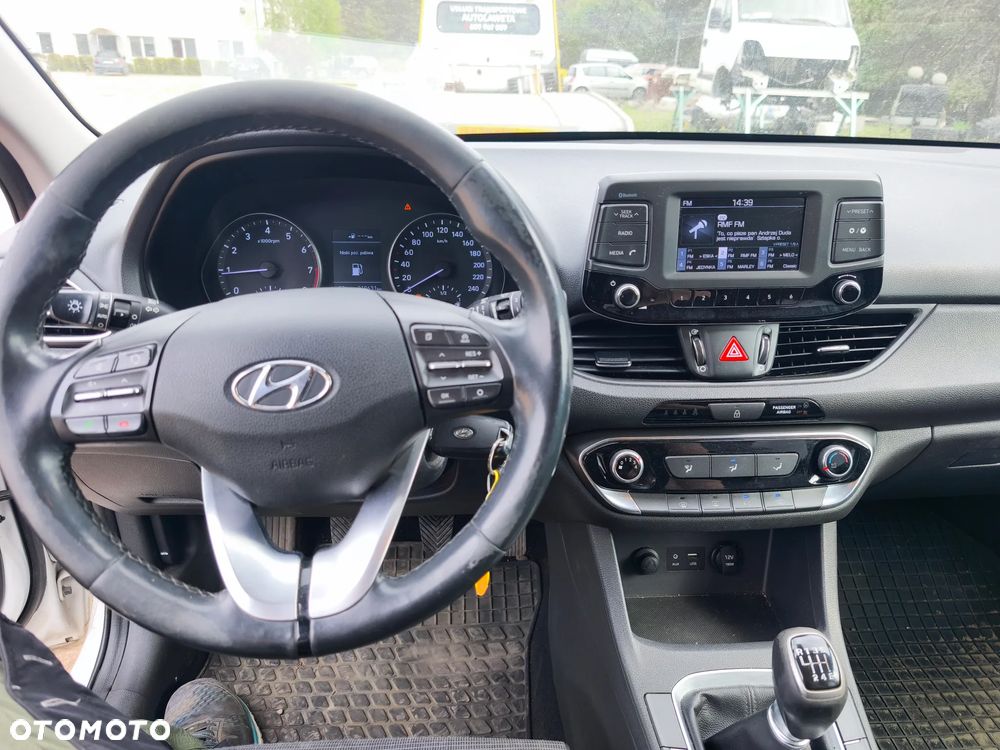 Hyundai i30 1.4 Comfort - 16