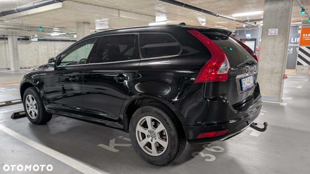 Volvo XC 60 - 4