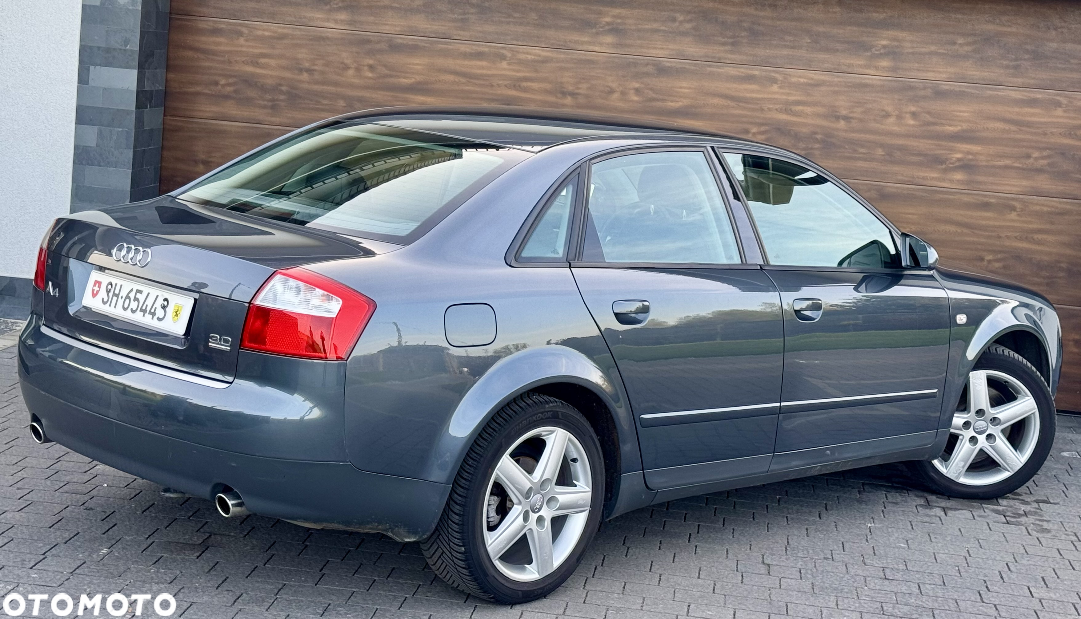 Audi A4 3.0 Quattro - 9