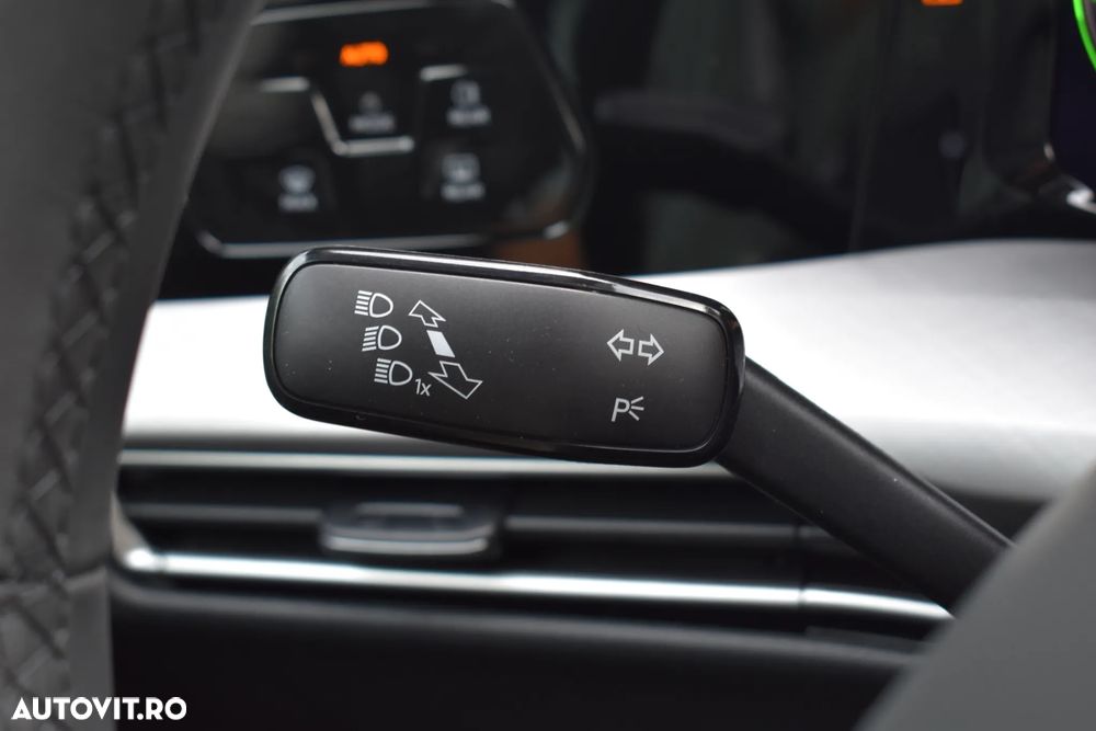 Volkswagen Golf - 18