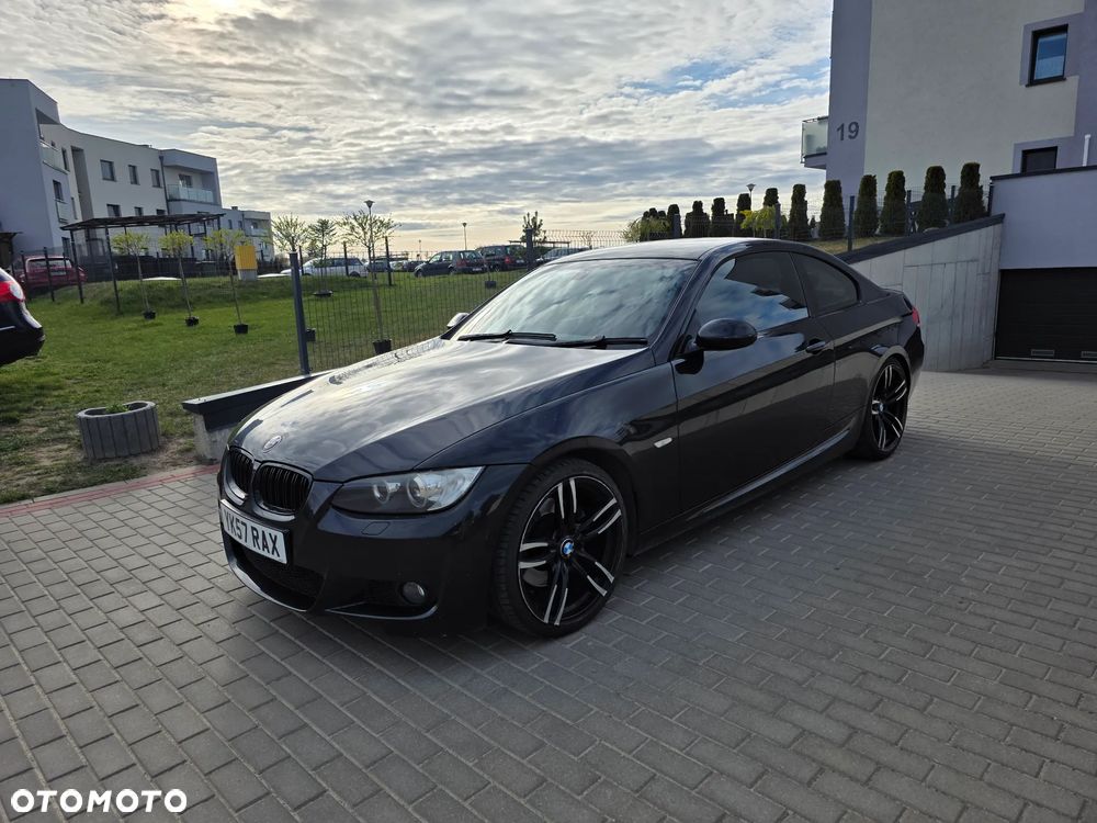 BMW Seria 3 325i - 6