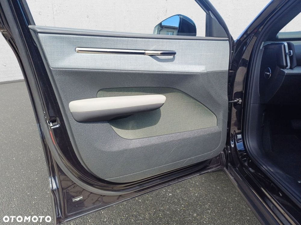 Volvo EX30 - 11