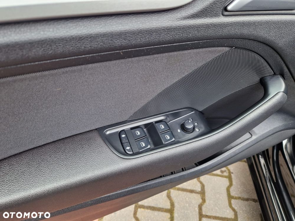 Audi A3 Sportback 1.4 TFSI S tronic S line Sportpaket - 12