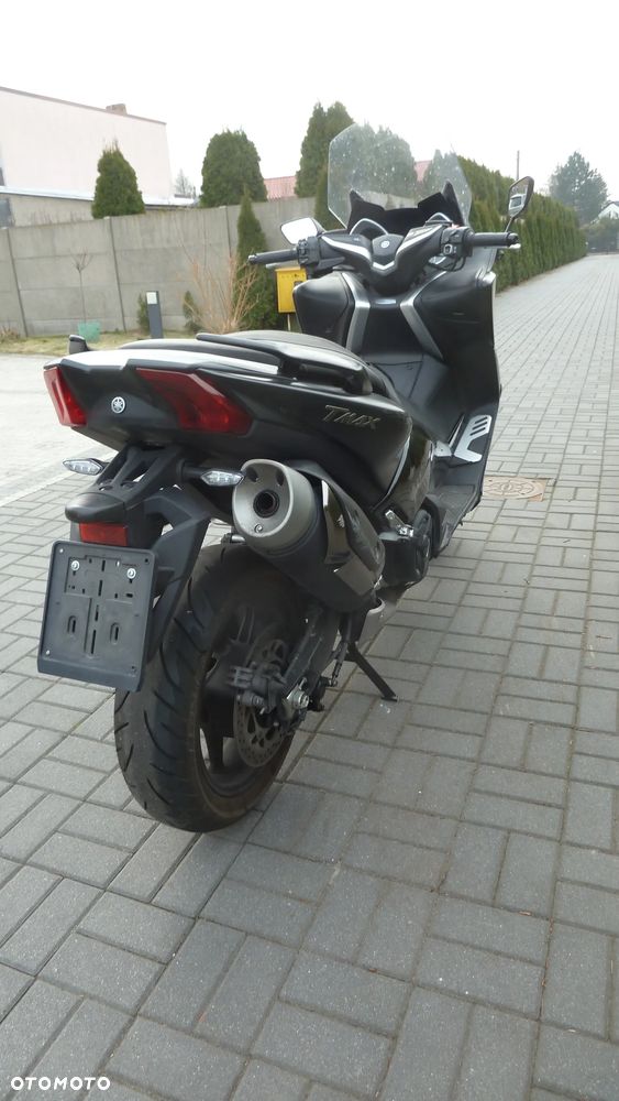 Yamaha Tmax - 12