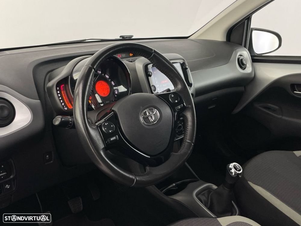 Toyota Aygo 1.0 - 16