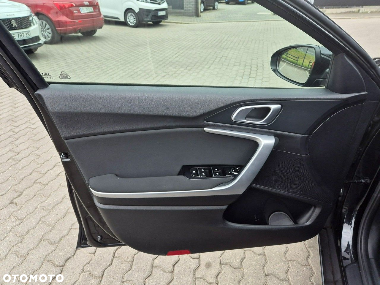 Kia XCeed - 12