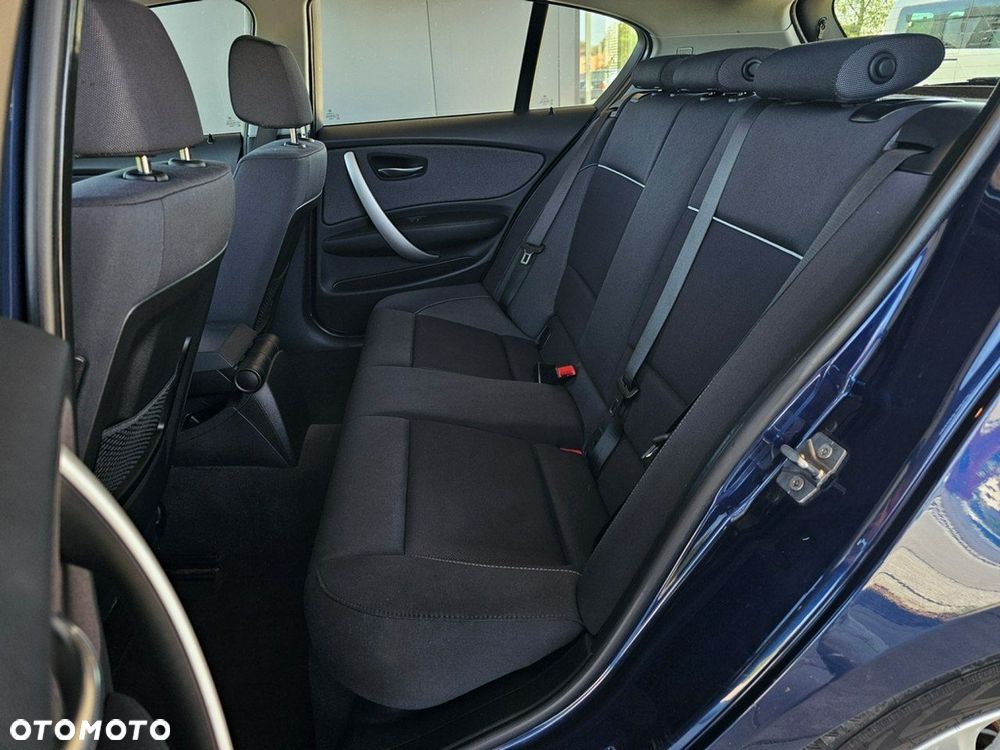 BMW Seria 1 120i - 21