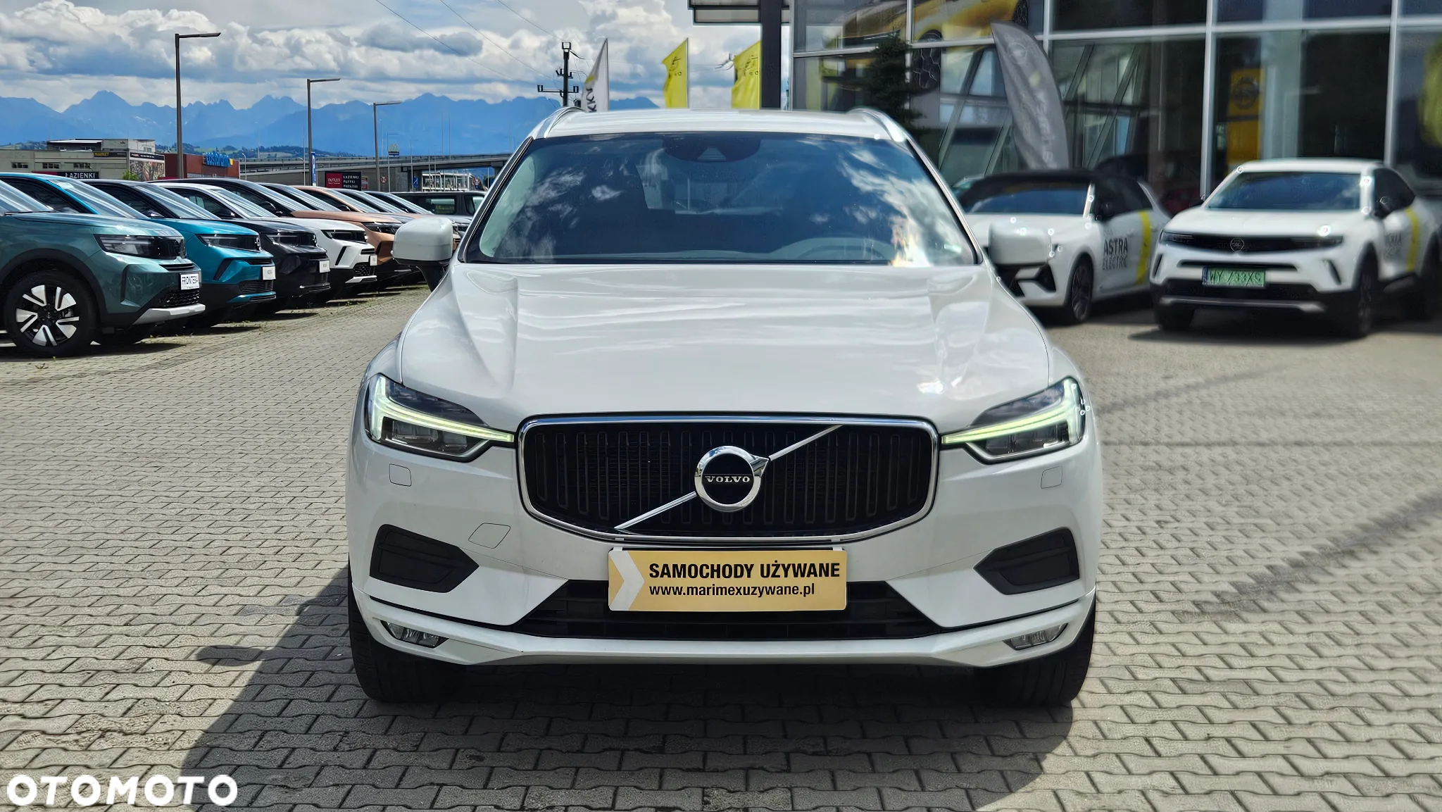 Volvo XC 60 B4 D Momentum - 2
