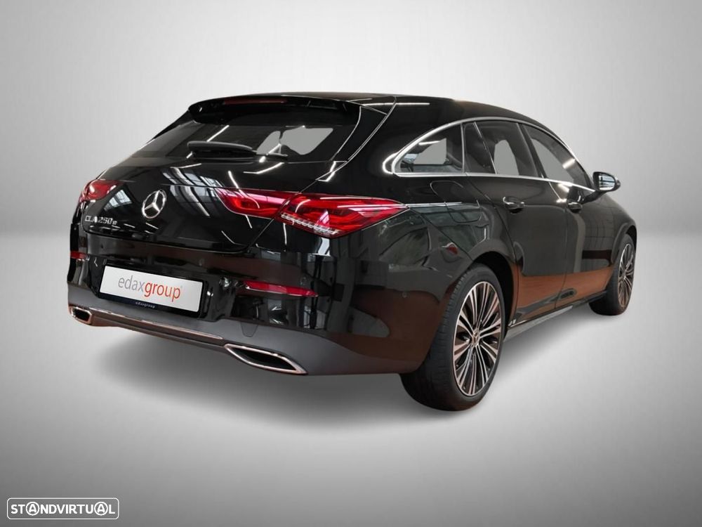 Mercedes-Benz CLA 250 e Shooting Brake 8G-DCT Progressive - 2