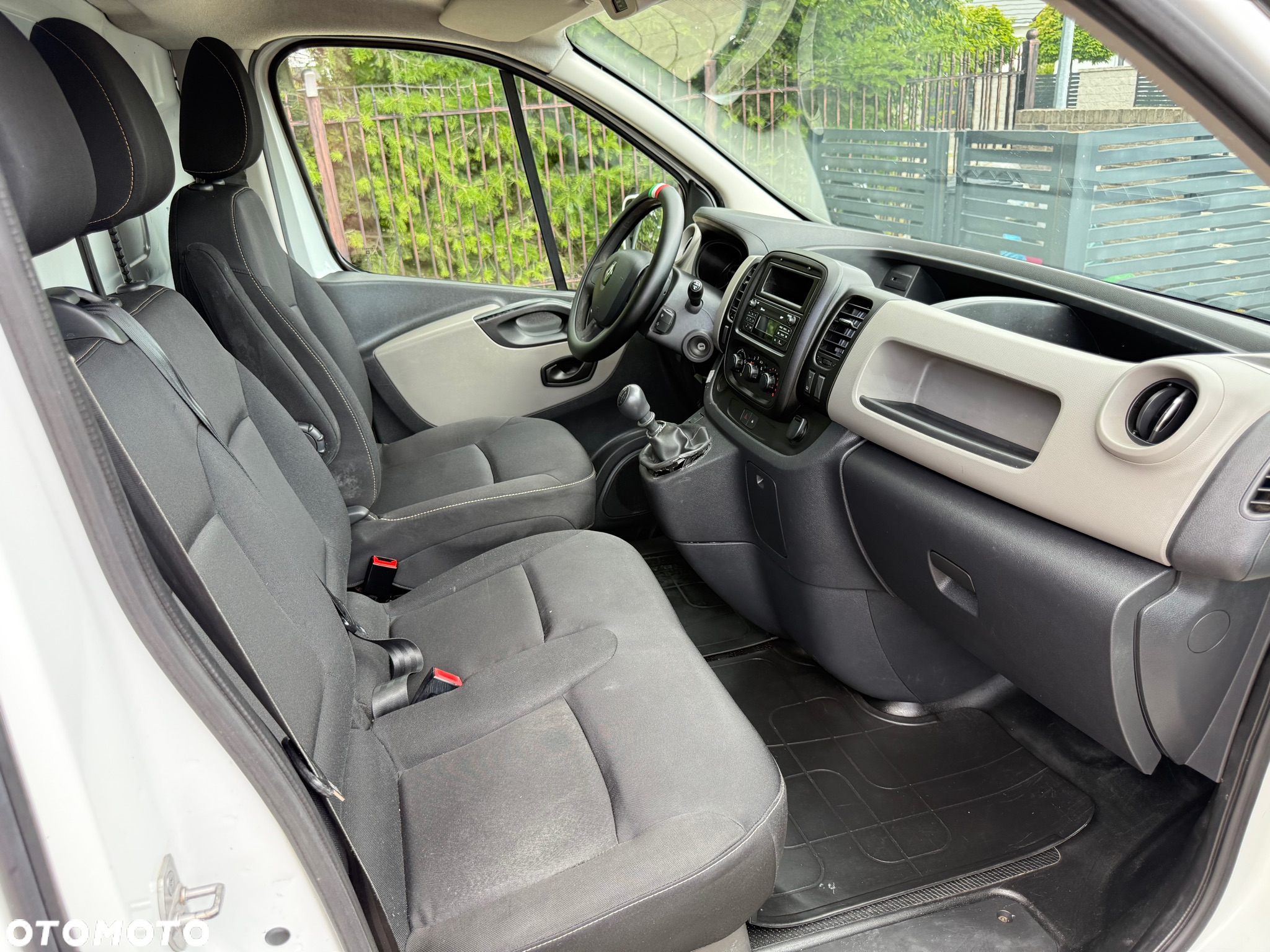 Renault TRAFIC - 6