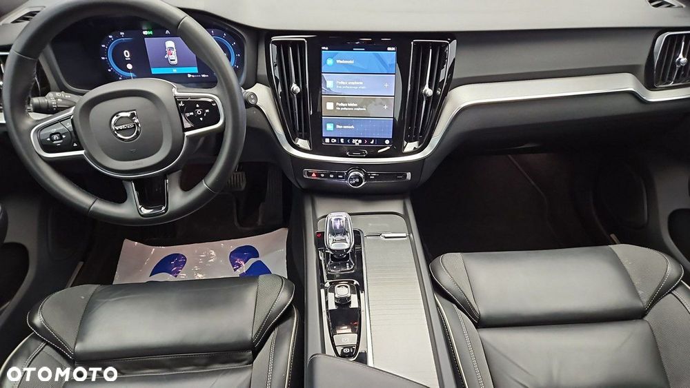Volvo V60 B4 D Plus Dark - 13
