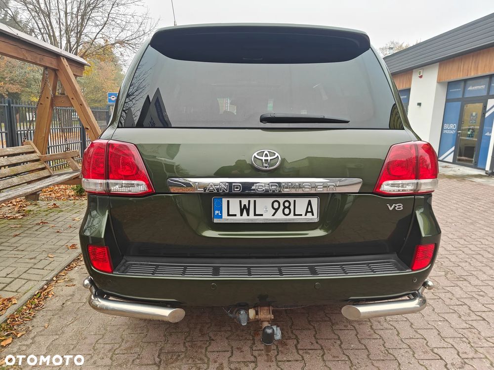 Toyota Land Cruiser - 8