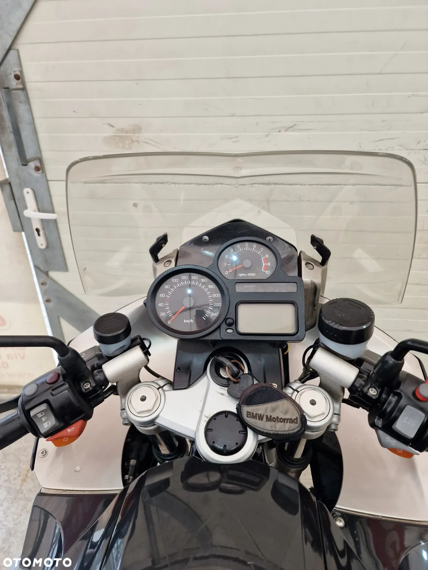 BMW R - 30