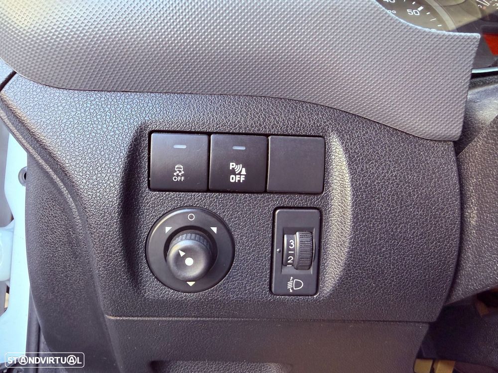 Peugeot Partner 1.6 BlueHDi L1 Asphalt - 11