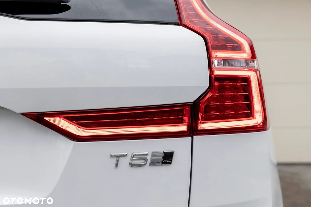 Volvo XC 60 T5 AWD Inscription - 3