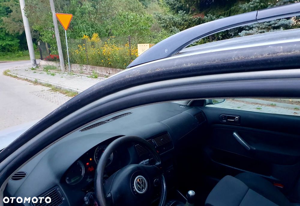 Volkswagen Golf 1.9 TDI Comfortline - 6