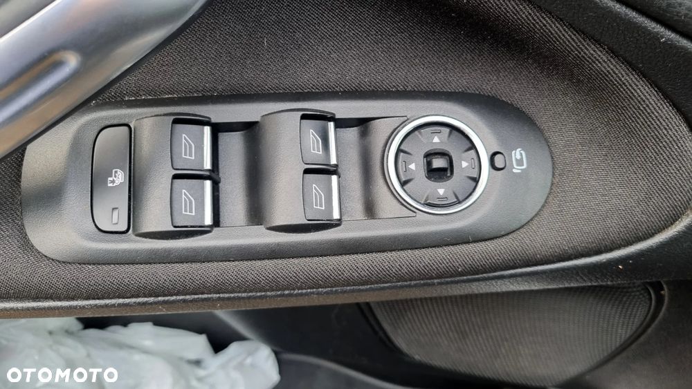 Ford S-Max 2.0 TDCi DPF Titanium - 19