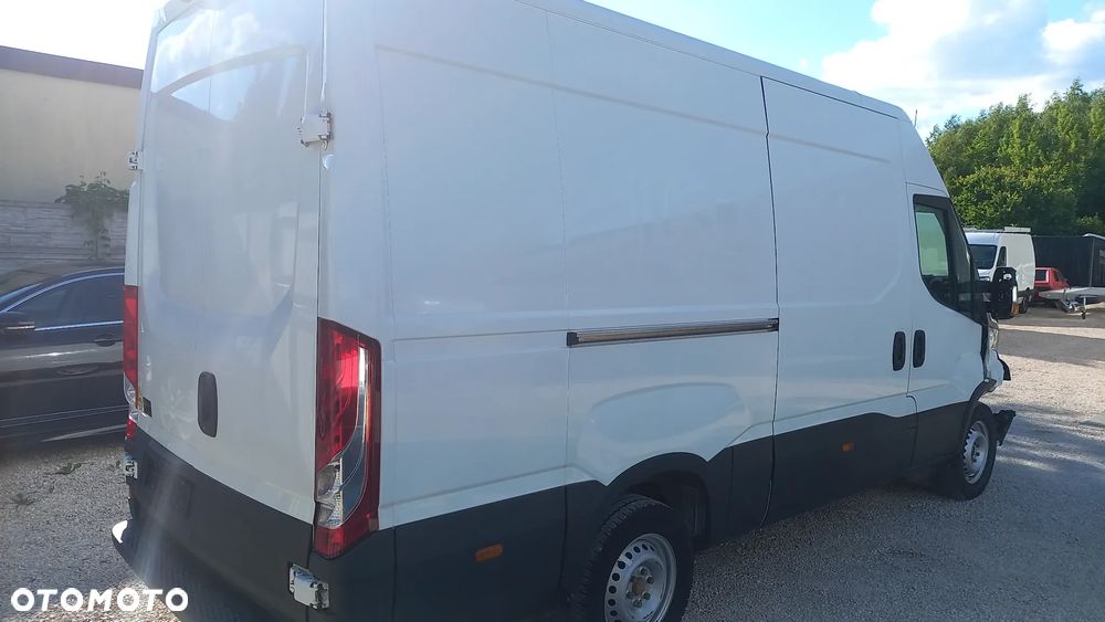 Iveco 35s160 - 3