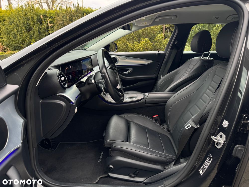 Mercedes-Benz Klasa E 200 9G-TRONIC Exclusive - 6
