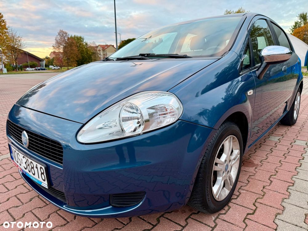 Fiat Grande Punto 1.4 8V Dualogic Dynamic - 2