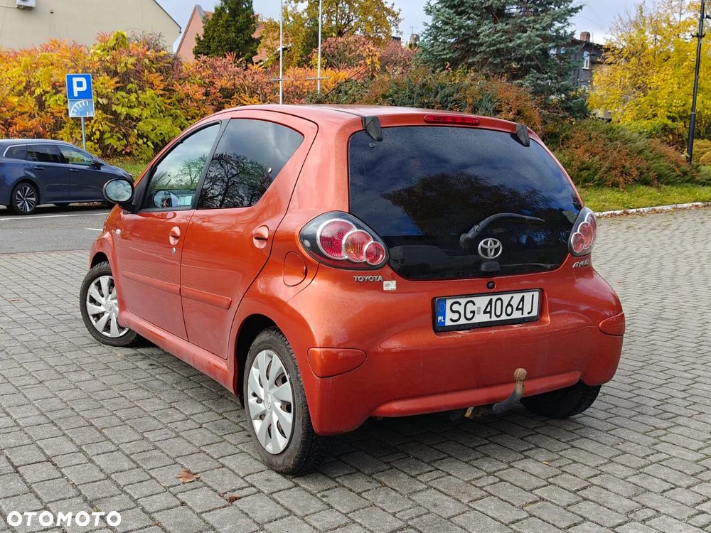 Toyota Aygo 2012 photo 3