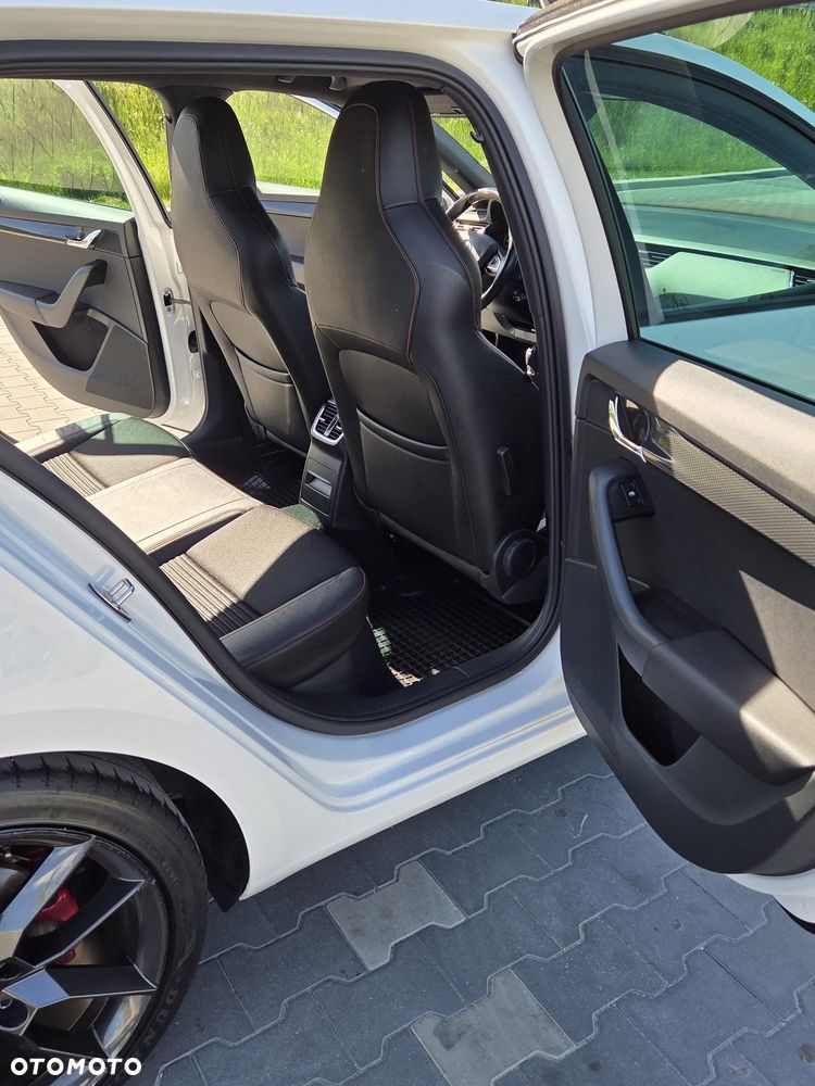 Skoda Octavia 2.0 TDI RS - 7