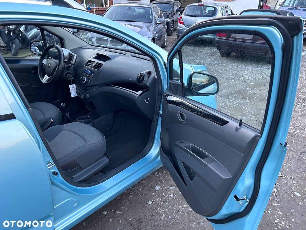 Chevrolet Spark 1.0 LT - 8