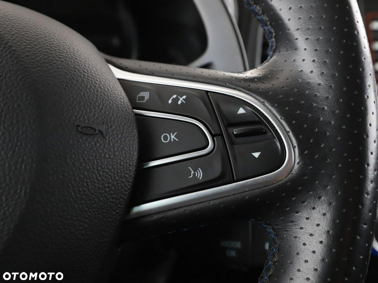 Renault Megane ENERGY TCe 205 EDC GT - 32