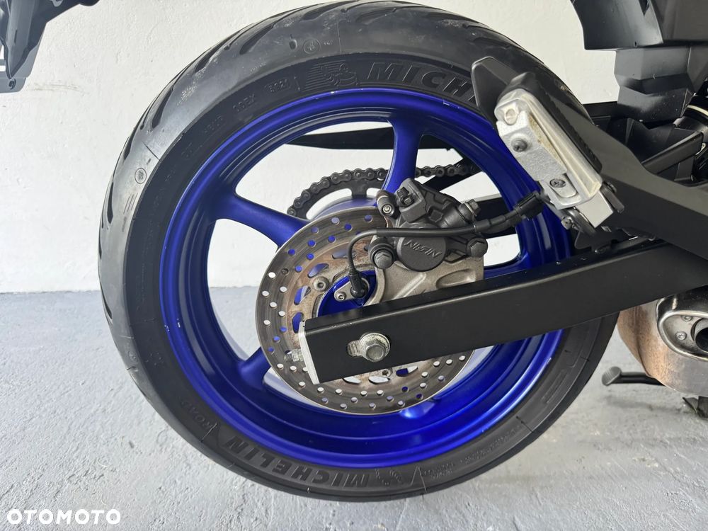 Yamaha XJ - 22