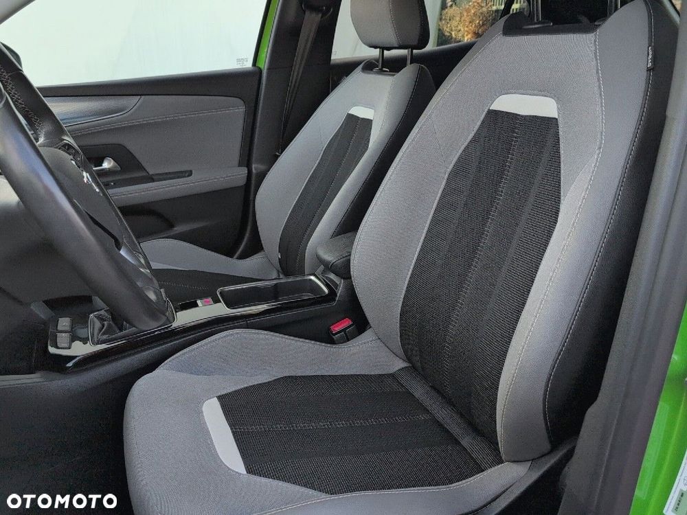 Opel Mokka 1.2 T Elegance S&S - 28