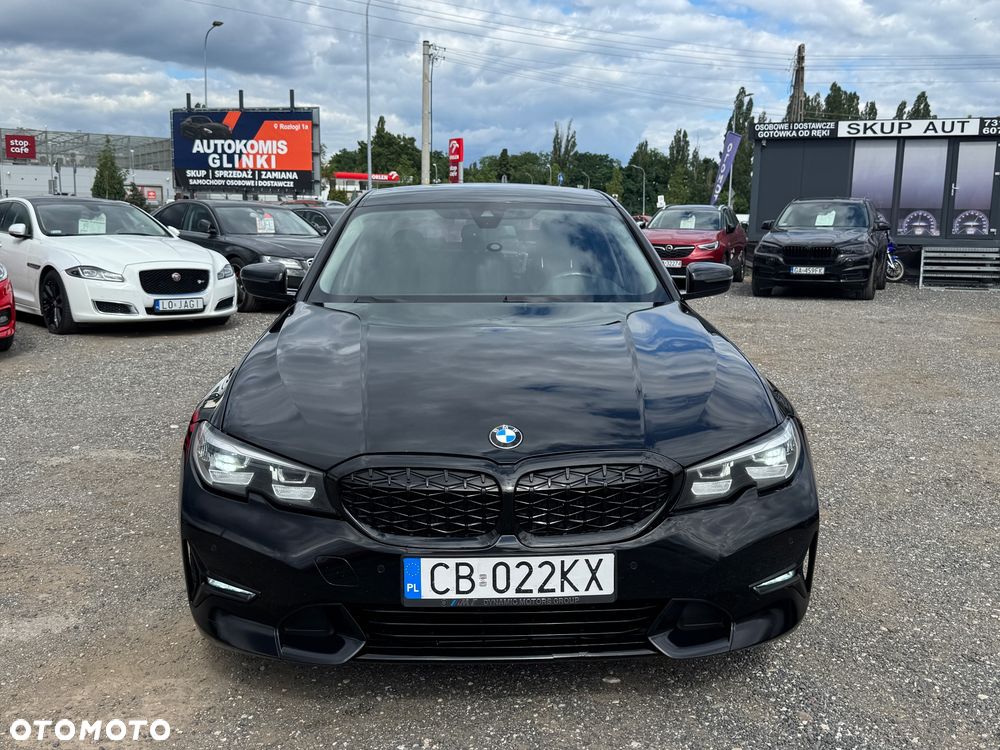BMW Seria 3 318d Sport Line Shadow - 33