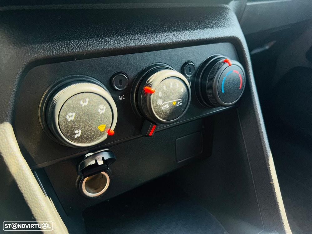 Dacia Sandero 1.0 ECO-G Essential Bi-Fuel - 29