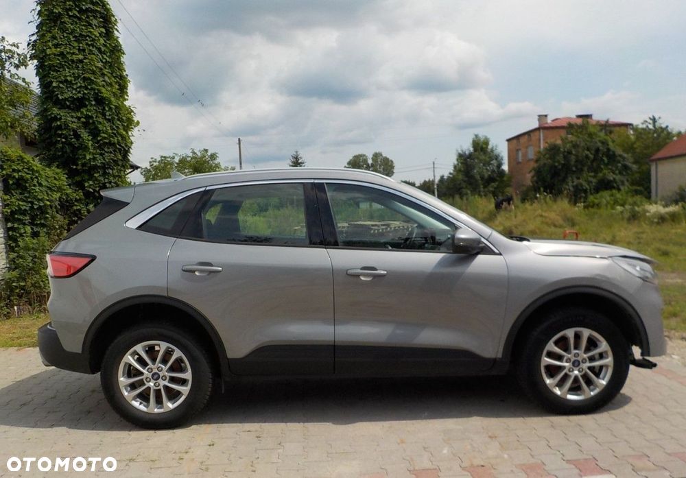 Ford Kuga - 16