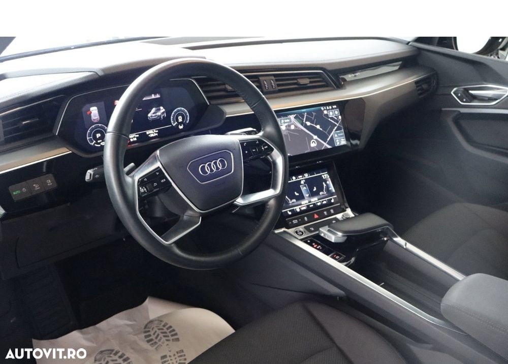 Audi e-tron - 8
