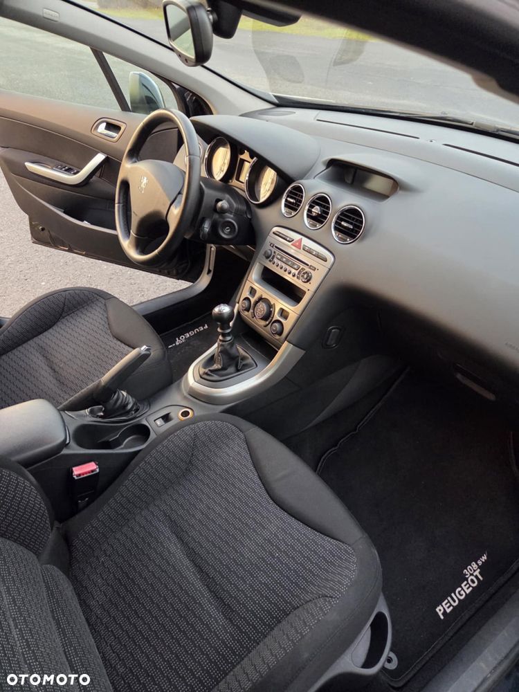Peugeot 308 1.6 Premium - 8