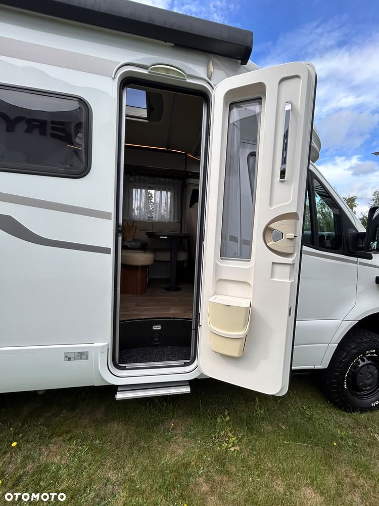 Hymer-Eriba MLT 560 4x4 - 14