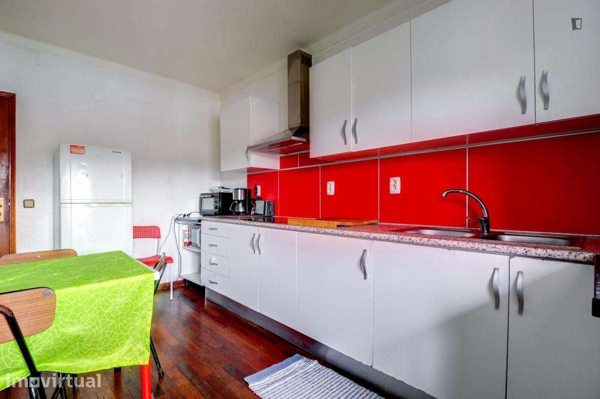 Quarto - localizado em Montes Claros Coimbra - Grande imagem: 3/19