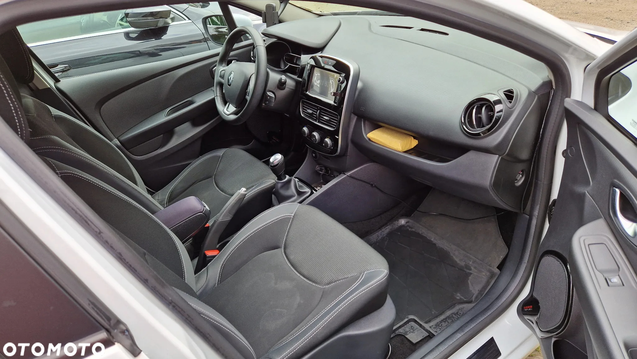 Renault Clio 0.9 TCe Alize - 17