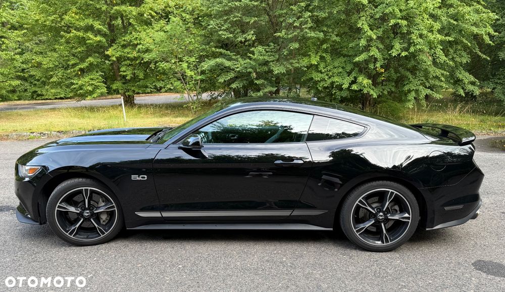 Ford Mustang 5.0 V8 GT - 5