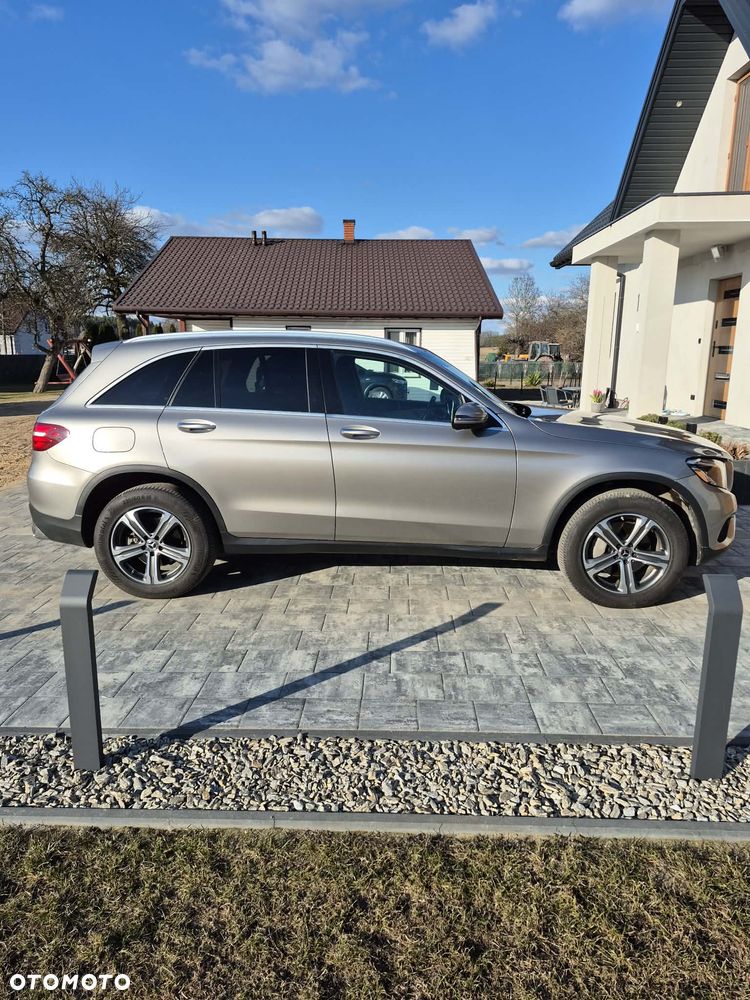 Mercedes-Benz GLC 300 4Matic 9G-TRONIC - 2