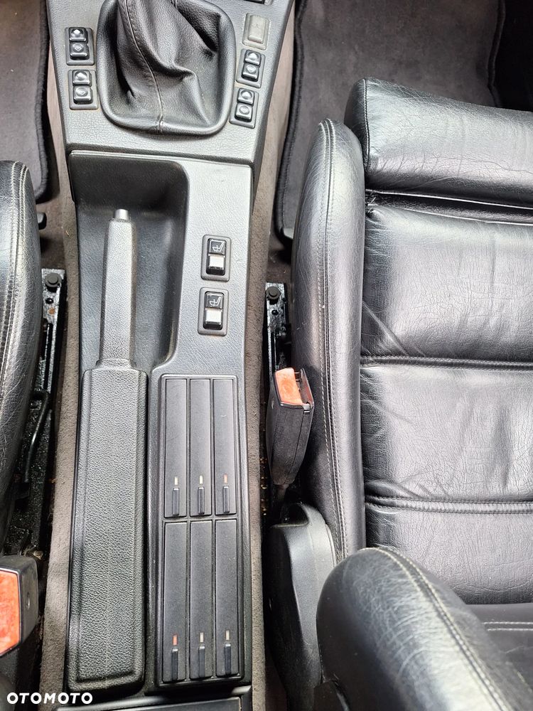 BMW Seria 3 325i - 22
