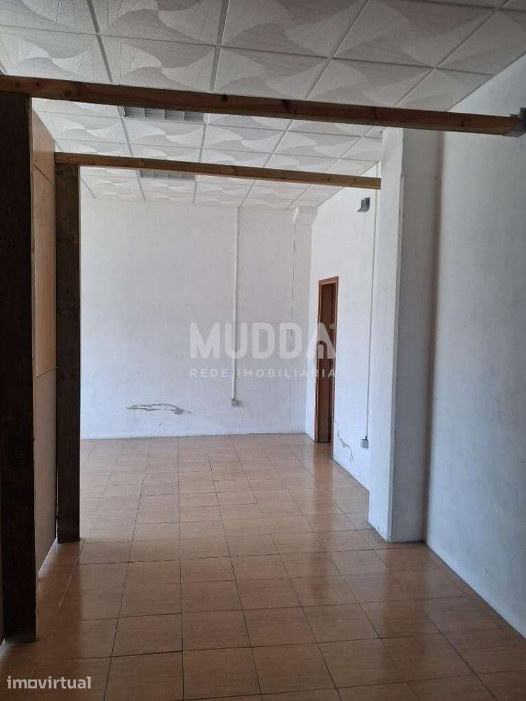 Pavilhão Industrial em Vila do Conde – 957m2 | Cais de Carga | Painéis - Grande imagem: 4/13