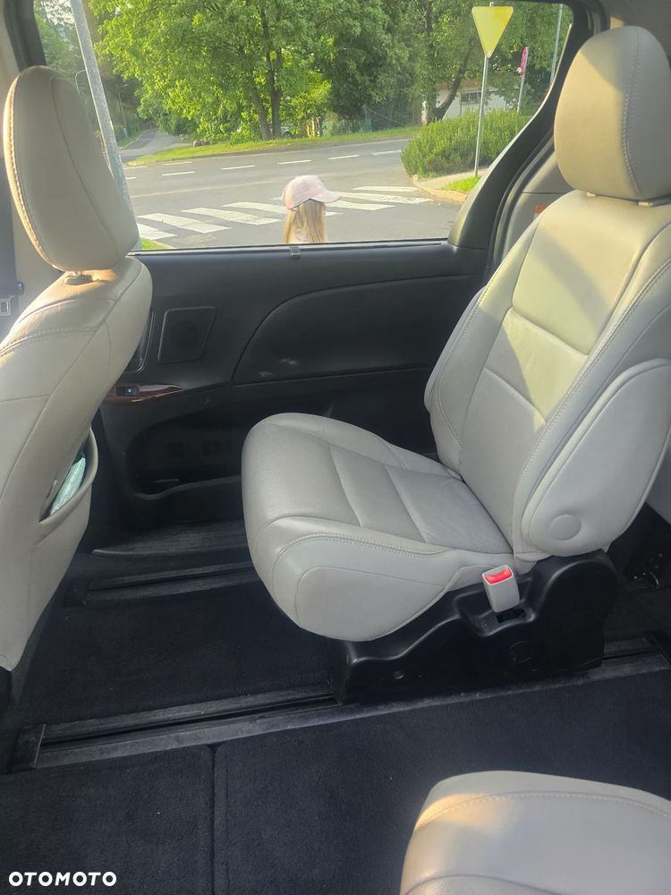 Toyota Sienna 3.5 V6 Limited AWD - 16
