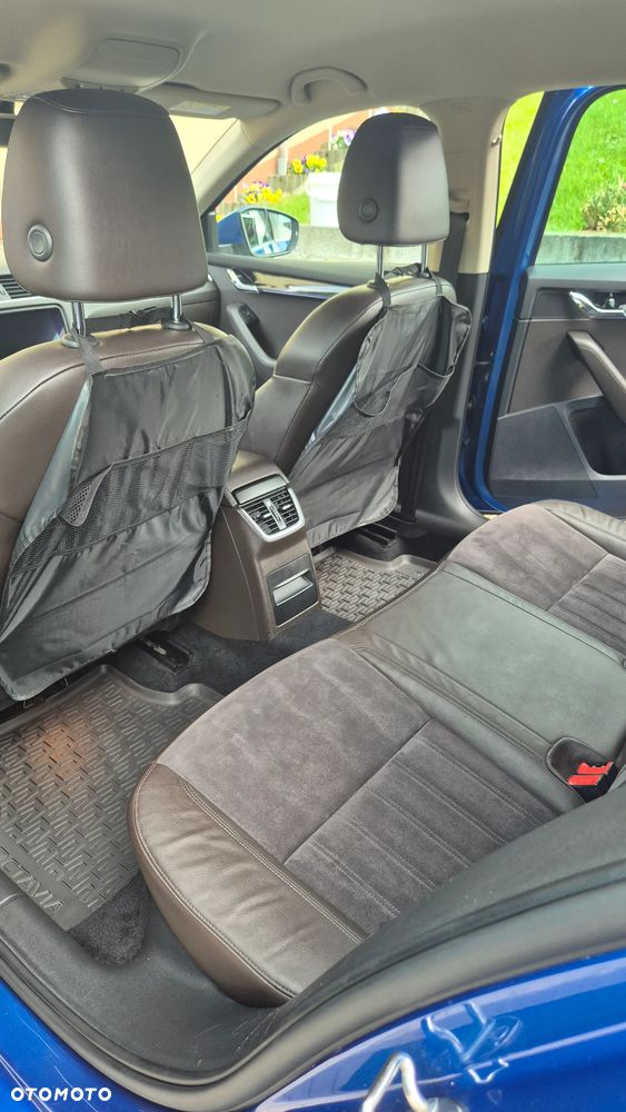 Skoda Octavia 2.0 TDI 4x4 L&K DSG - 16