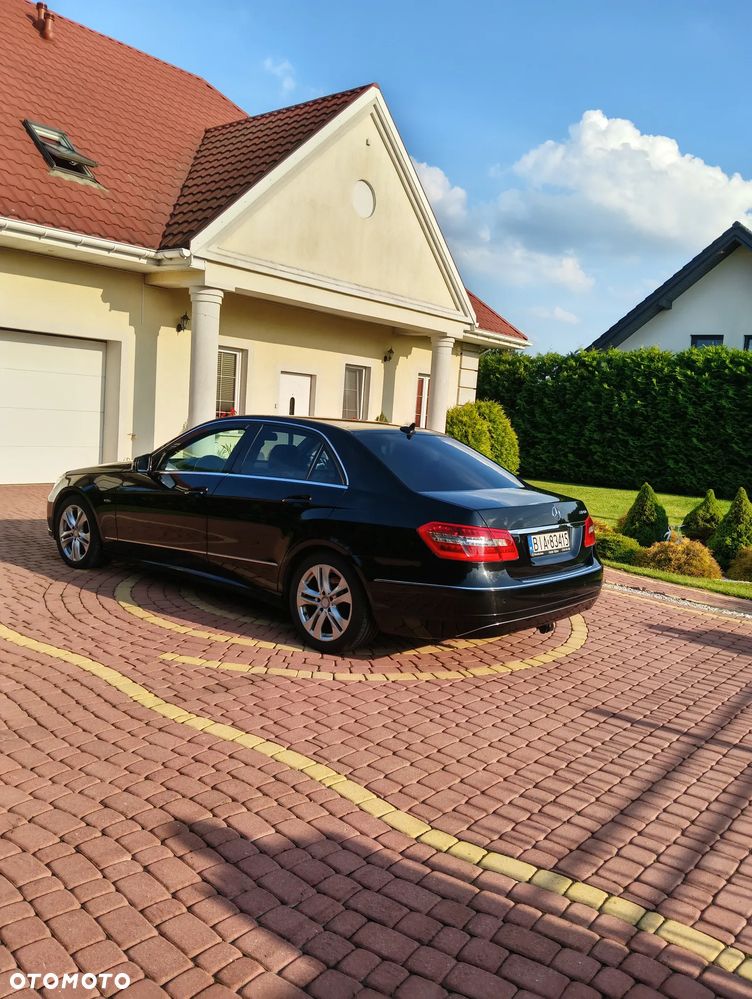 Mercedes-Benz Klasa E 200 CDI BlueEff Avantgarde - 4